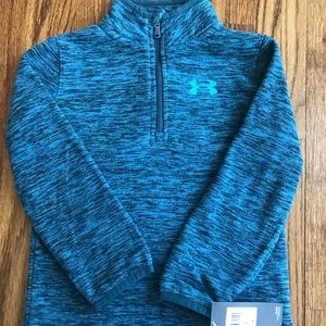 Under armour boys size 4T/4 pullover